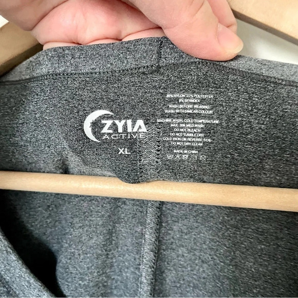 Zyia Long Sleeve Sweat Wicking Running Top - Picture 4 of 5